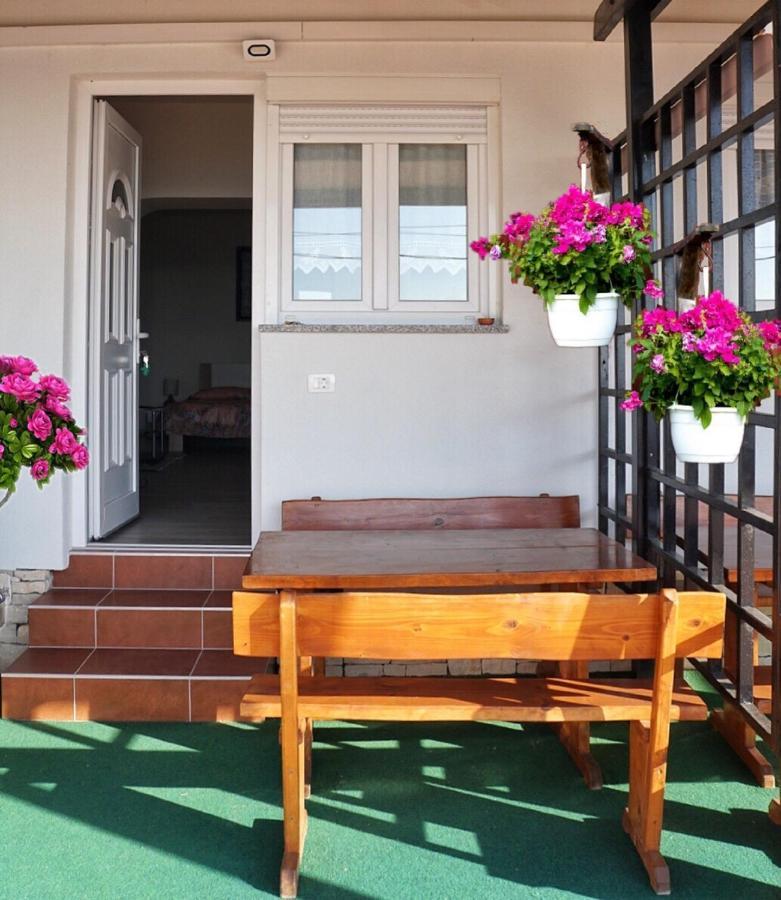 Apartmani Vesna Zambratija  Exterior photo