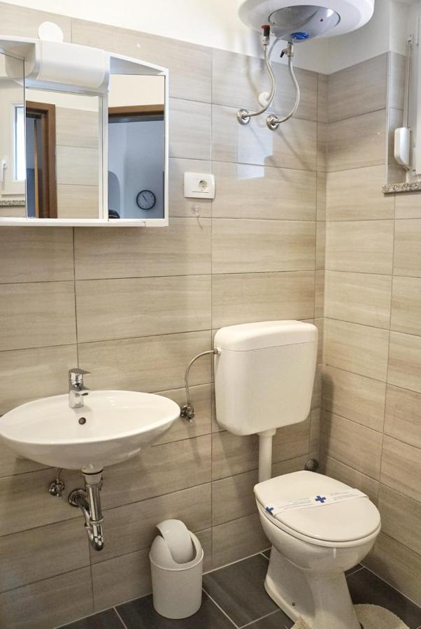 Apartmani Vesna Zambratija  Exterior photo